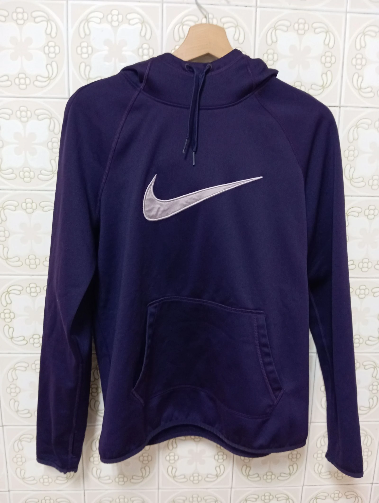 Sudadera Nike Dri-Fit morada talla M